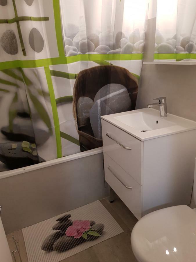 Mas Des Sources Apartment Boissy-sous-Saint-Yon Luaran gambar