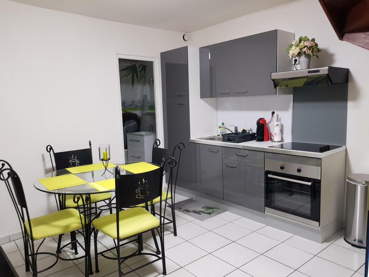 Mas Des Sources Apartment Boissy-sous-Saint-Yon Luaran gambar